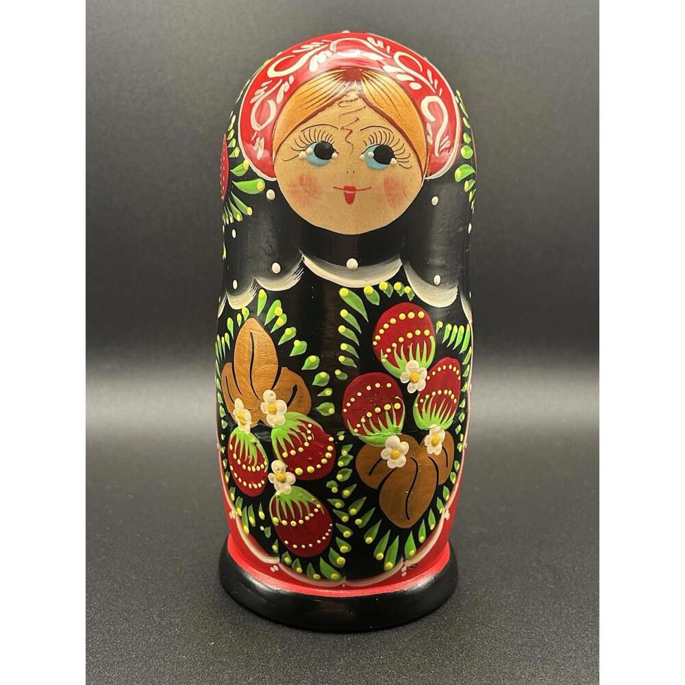 Vintage Russian Matryoshka 5pc Nesting Dolls 7” Hand Painted EUC No Chips 1970’s